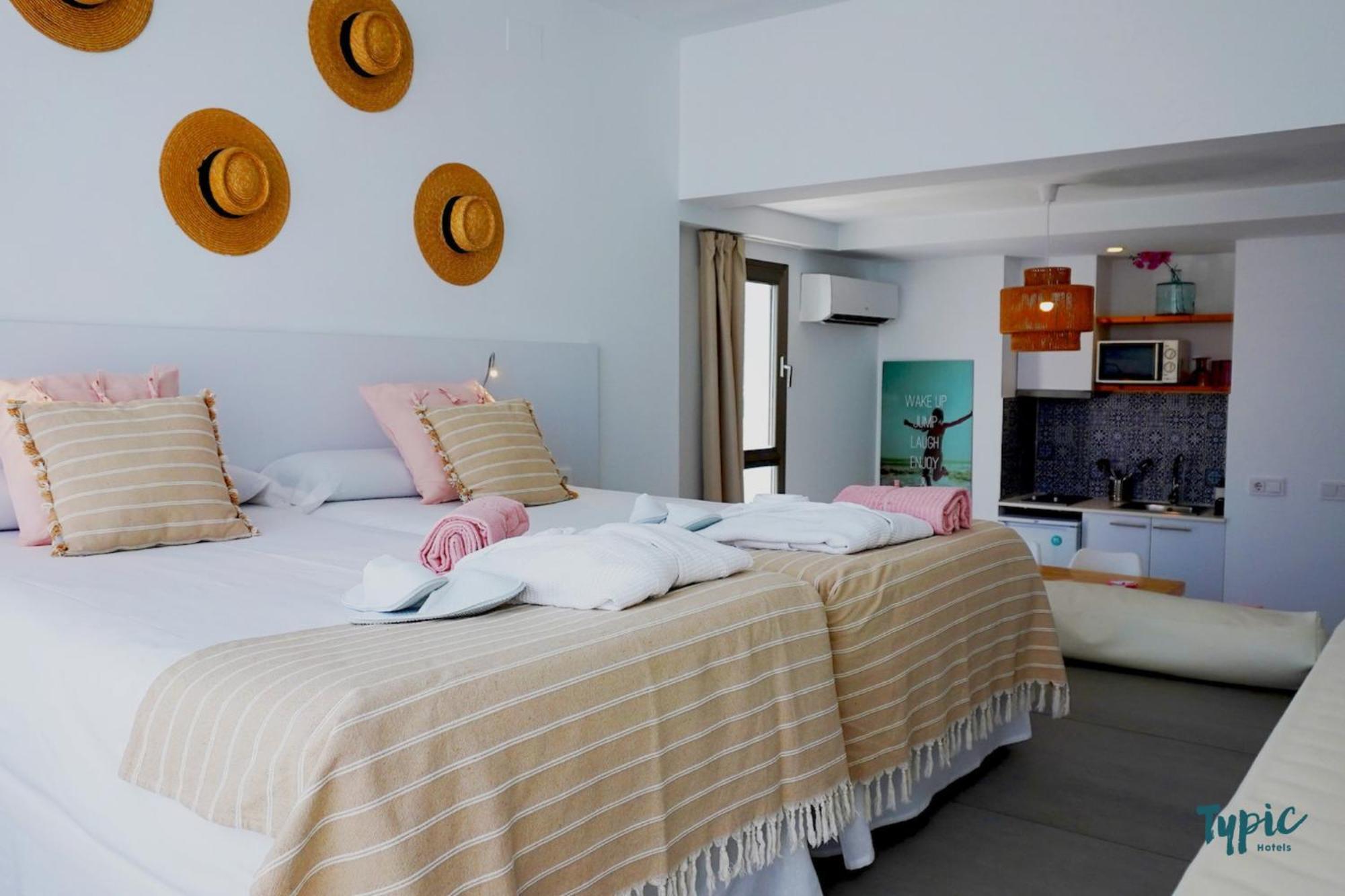 Typic Marina Playa - Adults Only Aparthotel ซานอันโตนิโอ ภายนอก รูปภาพ