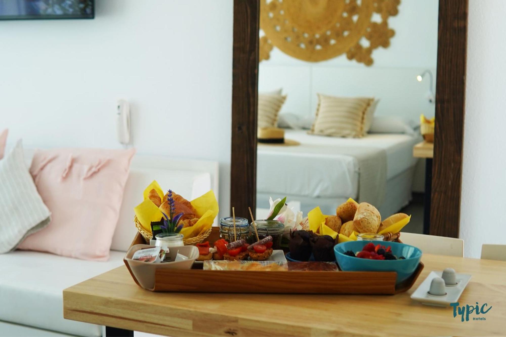 Typic Marina Playa - Adults Only Aparthotel ซานอันโตนิโอ ภายนอก รูปภาพ