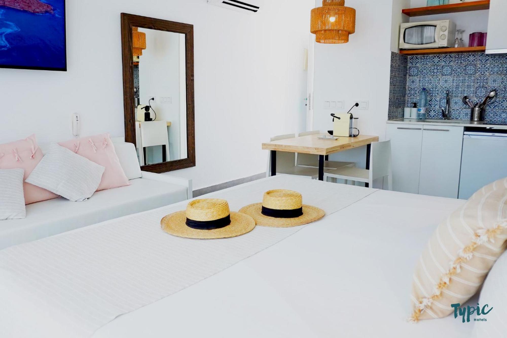 Typic Marina Playa - Adults Only Aparthotel ซานอันโตนิโอ ภายนอก รูปภาพ